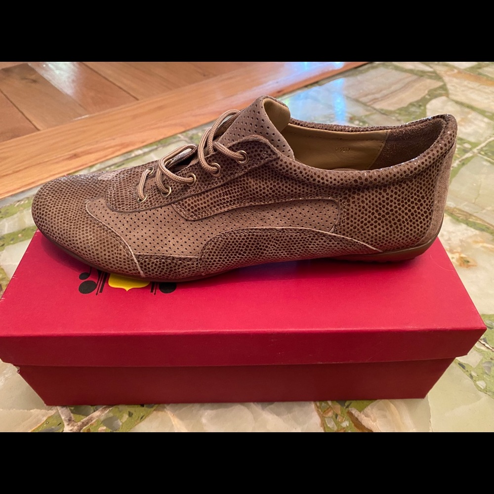 Vaneli Alfie shoes